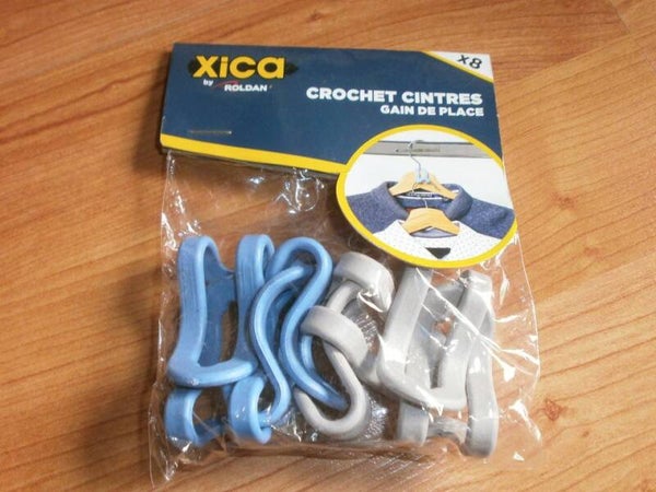 8 crochets de cintres gain de place , neuf