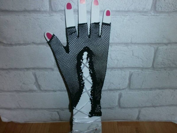 paire de mitaines resille noir a lacets , neuf