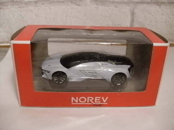 petite voiture blanche norev , neuf