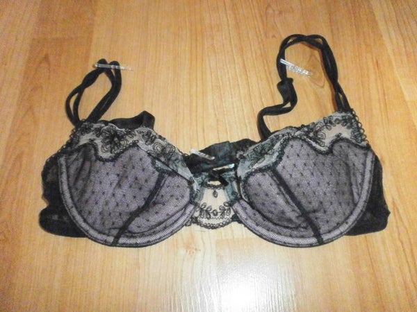 soutient gorge noir et rose , 85 B , neuf sans etiquette