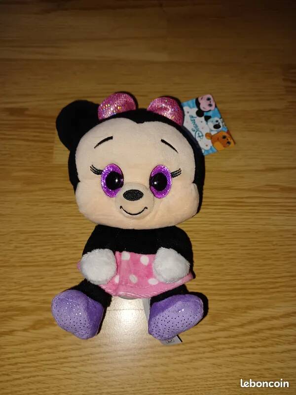 petite peluche minnie , neuf