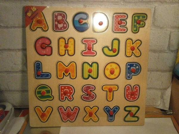 puzzle en bois alphabet , neuf