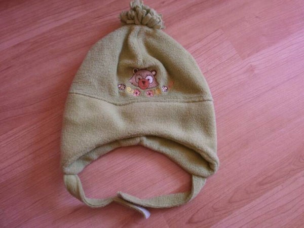 bonnet bebe ,polaire ,vert , 50 cm , occasion