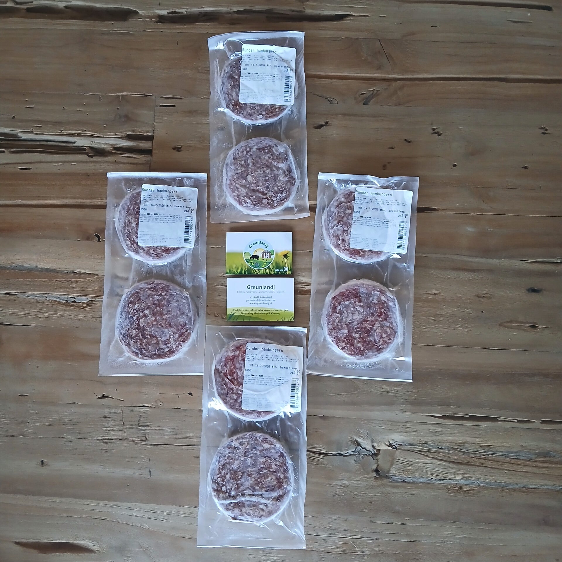 8 Grasgevoerde Runderhamburgers