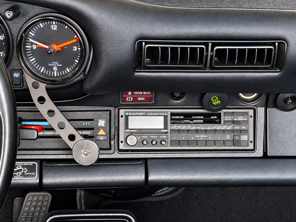 Magnetischer Smartphonehalter für Porsche 911 F, G, 964 & 993 – Edelstahl