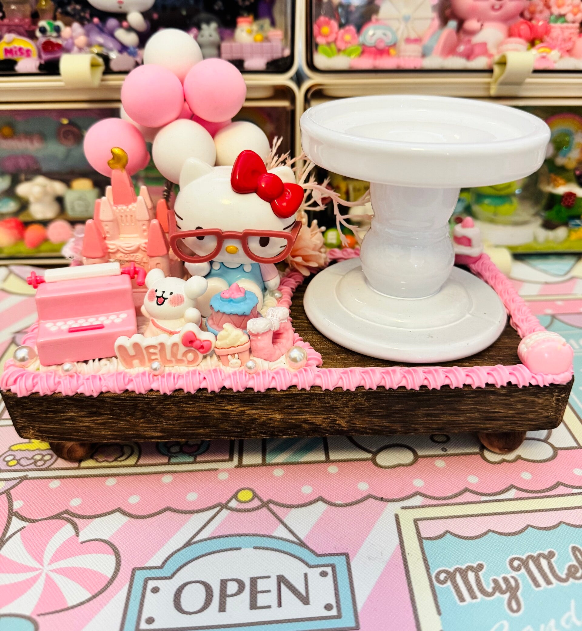 Hello Kitty Candle Holder