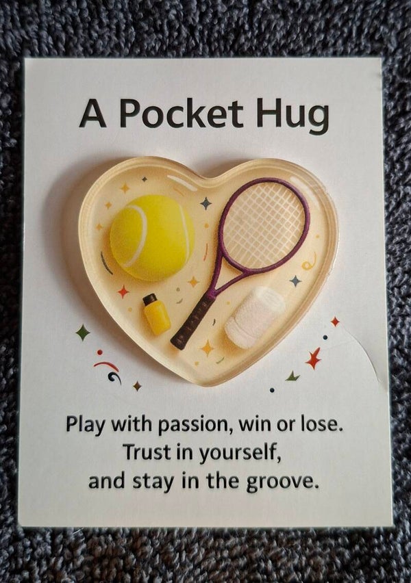 Pocket hug voor de tennisspeler