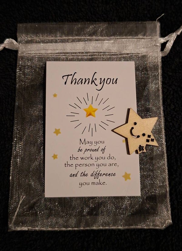 pocket hug kaartje met houten ster thank you