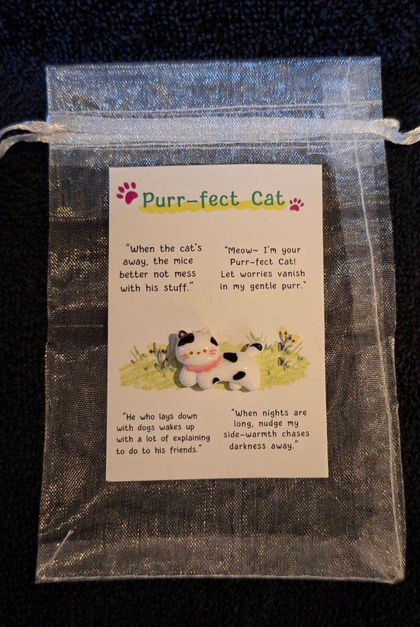 pockethug perr-fect cat zwart wit poesje