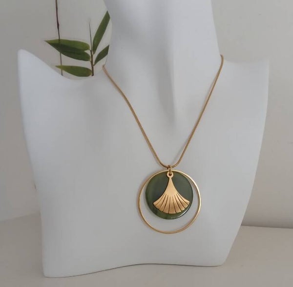 Collier Éventail – Vert Olive & Doré