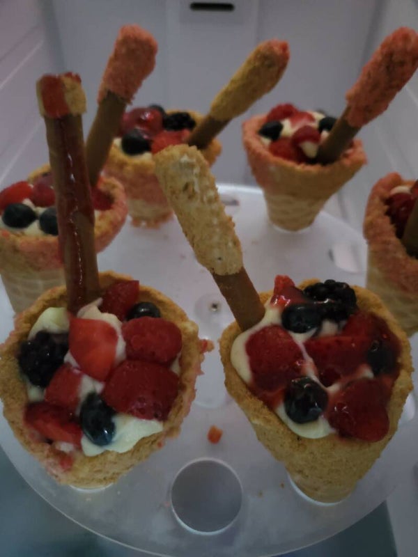 Stuffed cheese cake cones (6 limit)