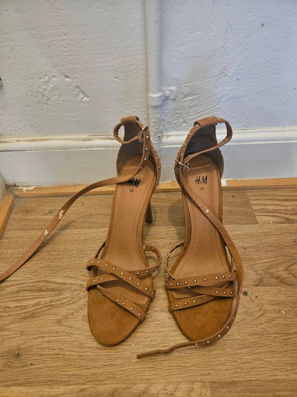 H & M stiletto