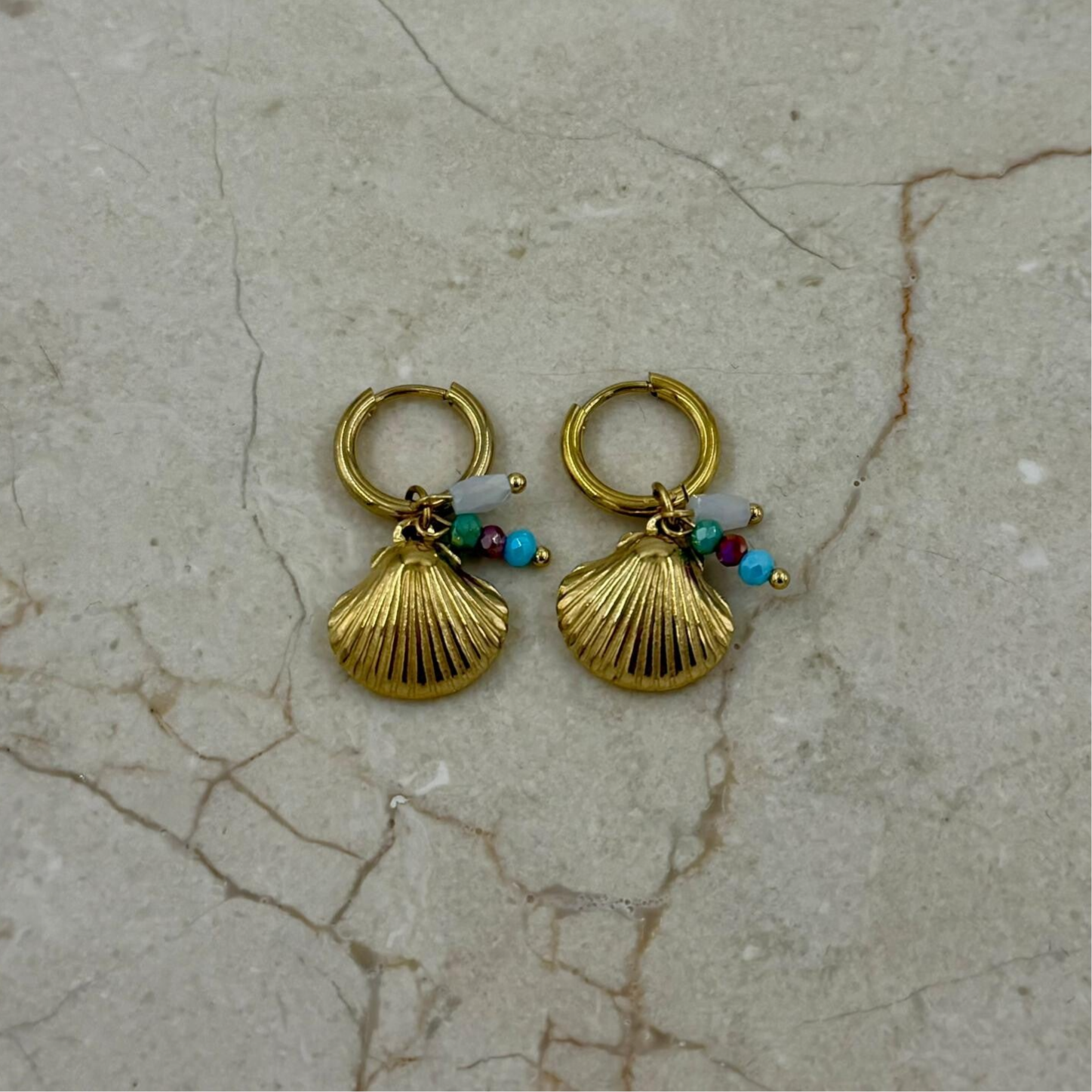 Zomerse oorbellen schelp met kraaltjes