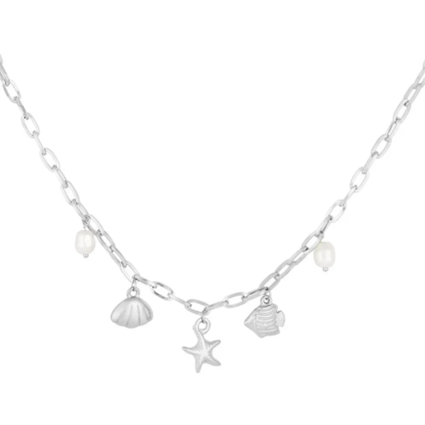 Bedelketting met strandbedeltjes