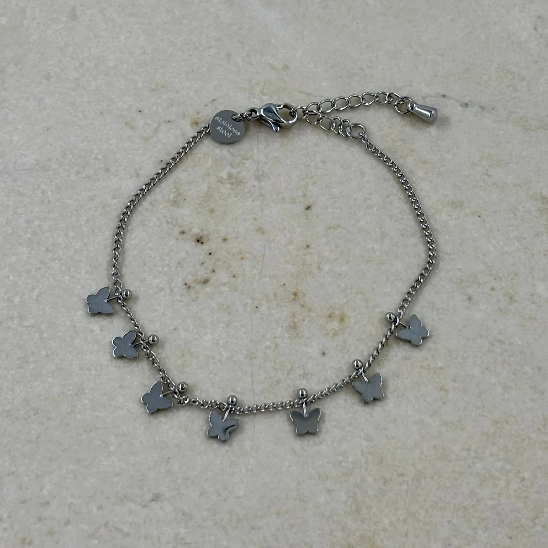 Vlinderbedel armband