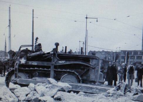Canades bulldozer