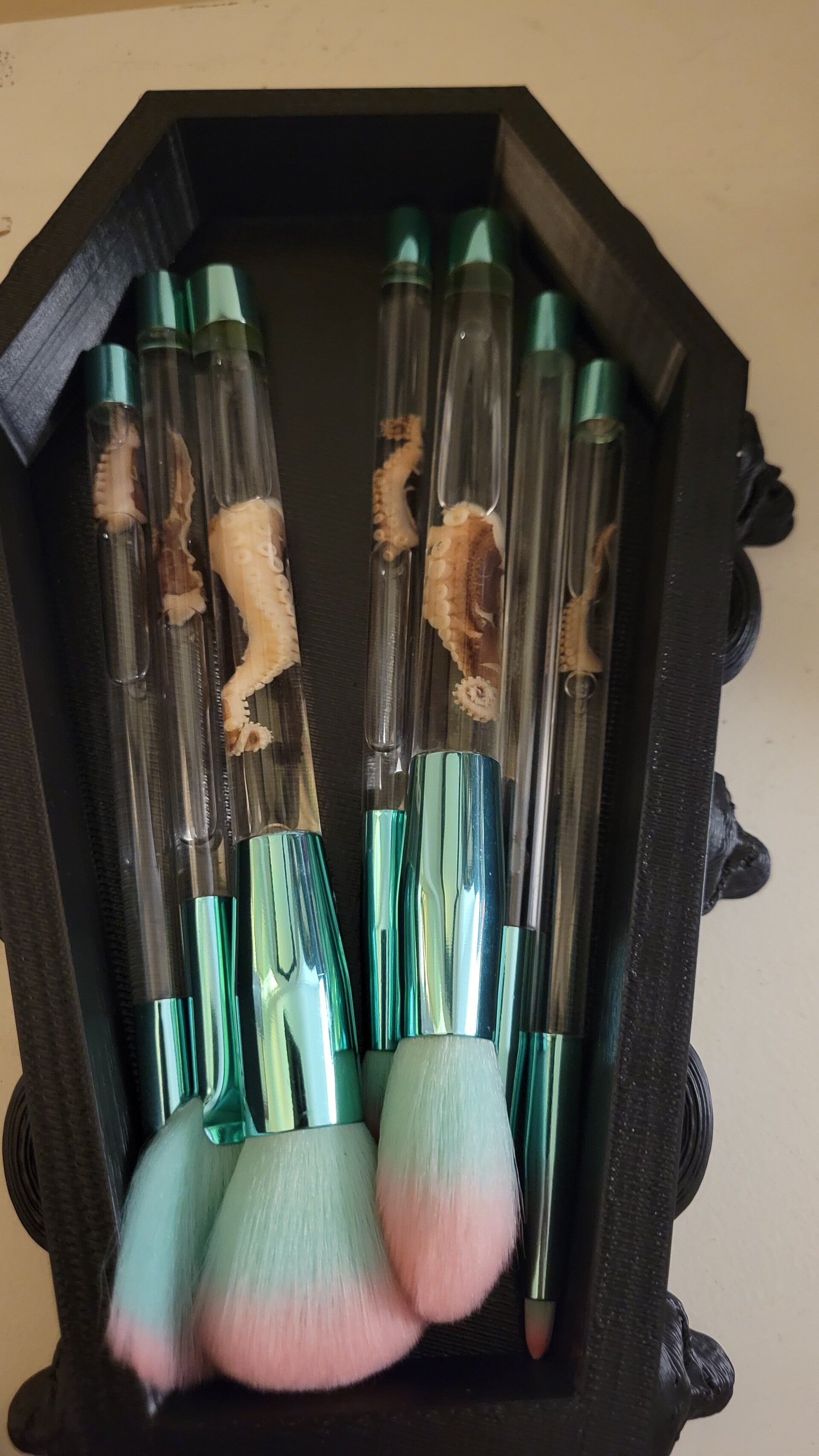 Octopus tentacles makeup brush set