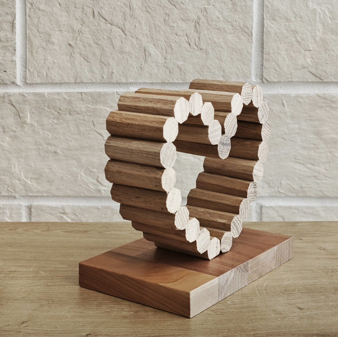 Cœur pour fête des mères ou des pères, décoratif en bois recyclé – Pièce artisanale  C05