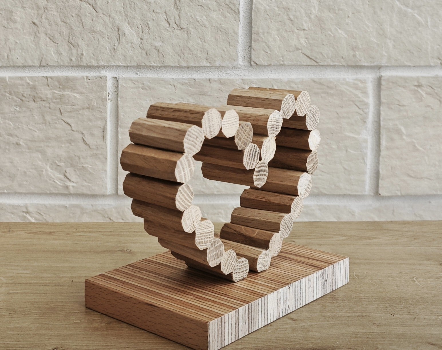 Cœur pour fête des mères ou des pères, décoratif en bois recyclé – Pièce artisanale  C06