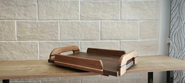 Plateau artisanal en bois – Pièce unique - PL4