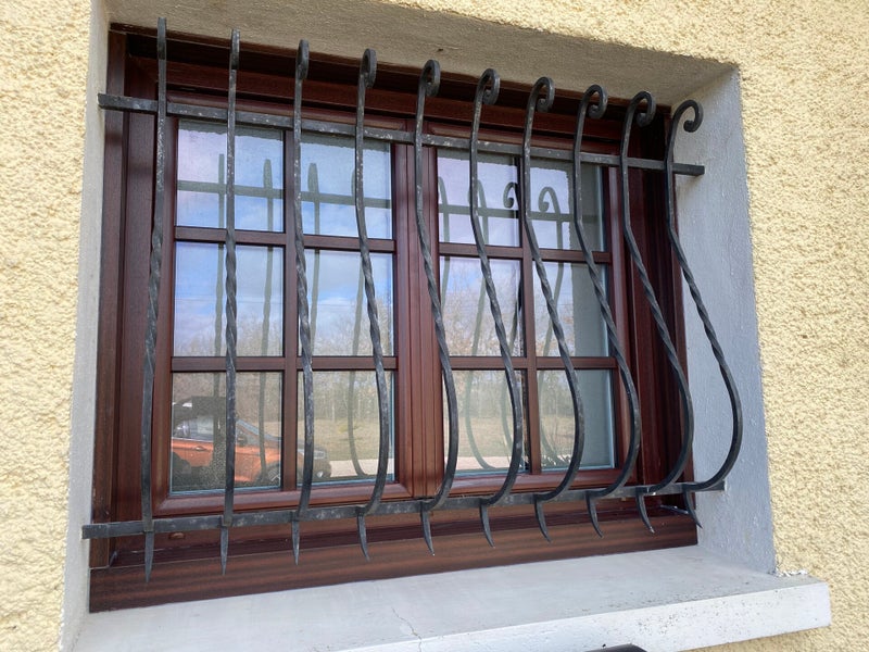 Acheter des fenêtres double vitrage sur mesure de de couleur imitation bois à Bressols.