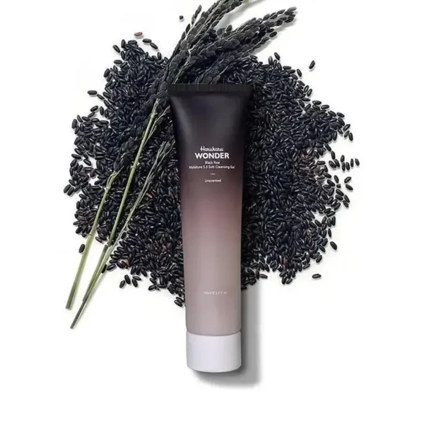 Black Rice Moisture 5.5 Soft Cleansing Gel