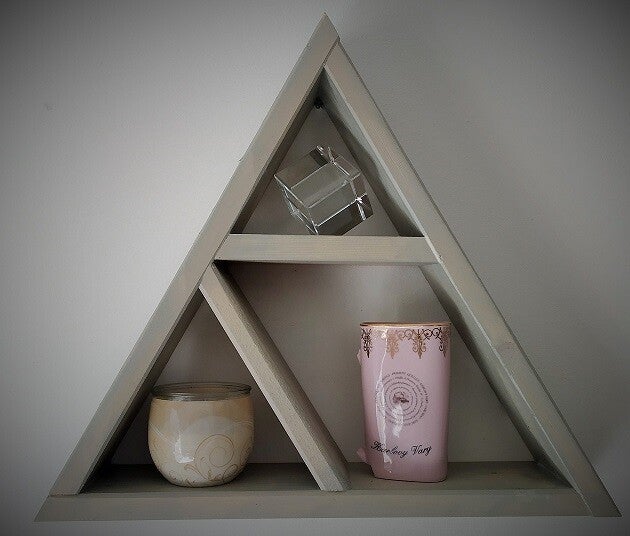 Τριγωνικό ράφι