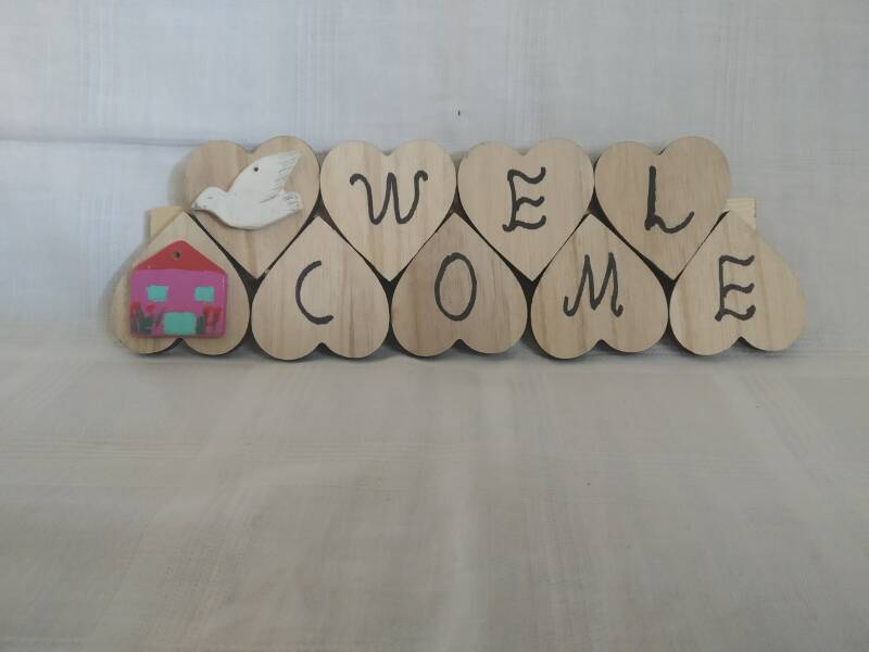 Διακοσμητικό τοίχου Welcome καρδιές