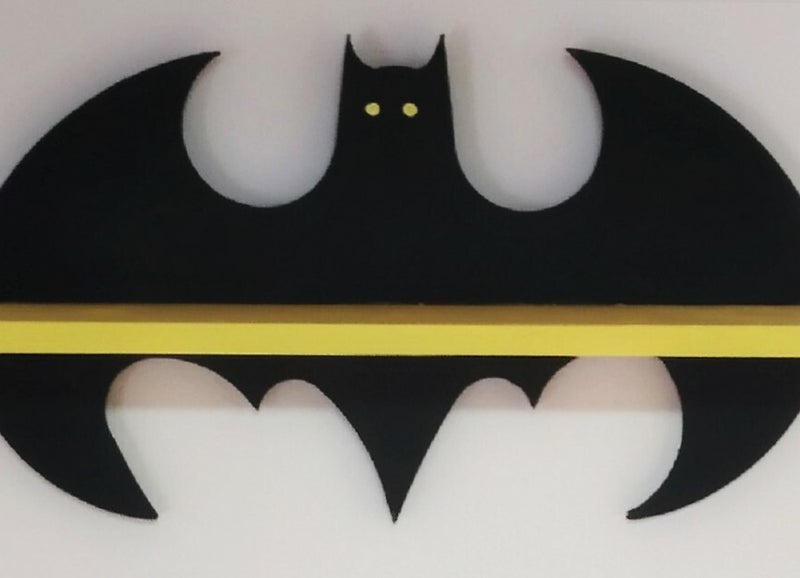 Ξύλινο παιδικό ράφι batman