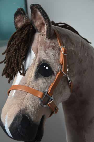 IW brown leather halter