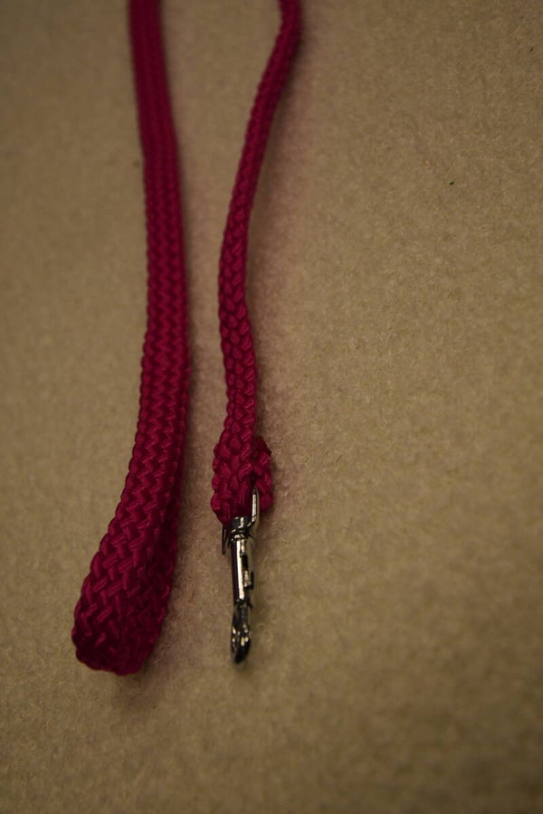 IW dark pink leadrope