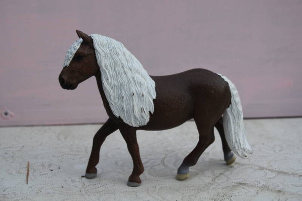 schleich zwarte woud merrie 13898