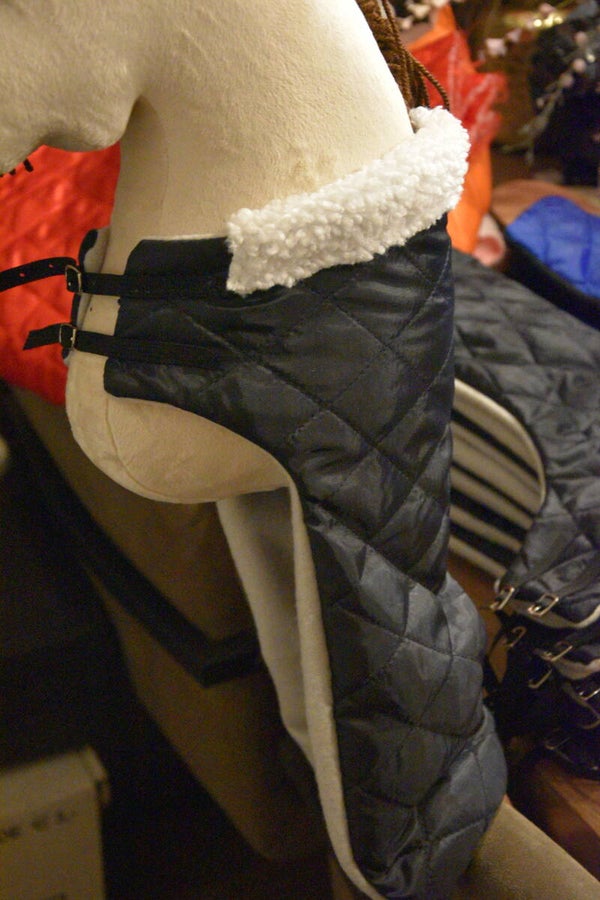 IW Blanket- Black&grey