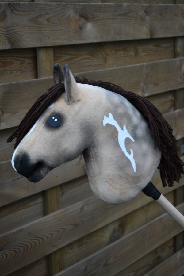 IW budgethobbyhorse size S-M 14