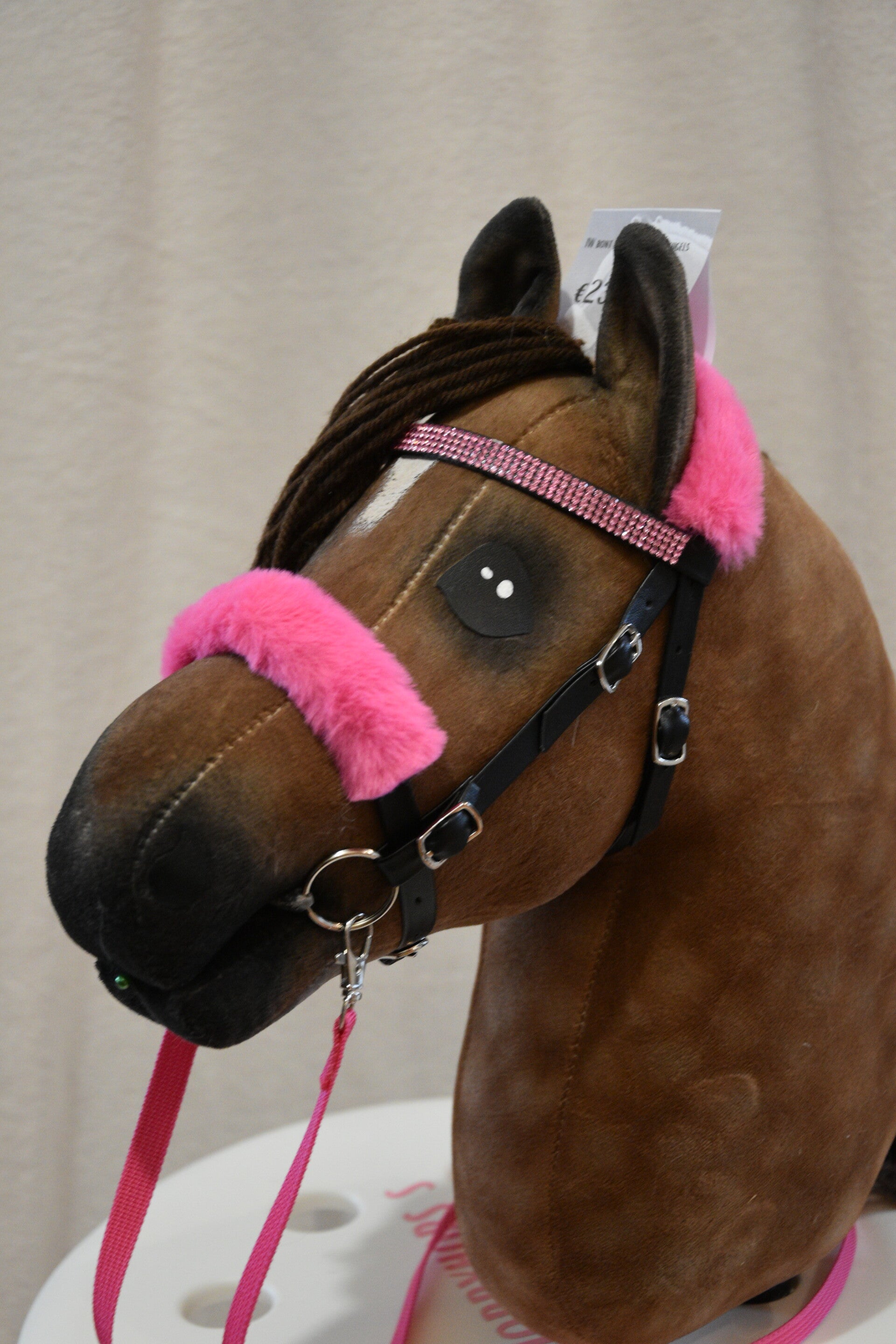 IW fur bridle deal - PINK!