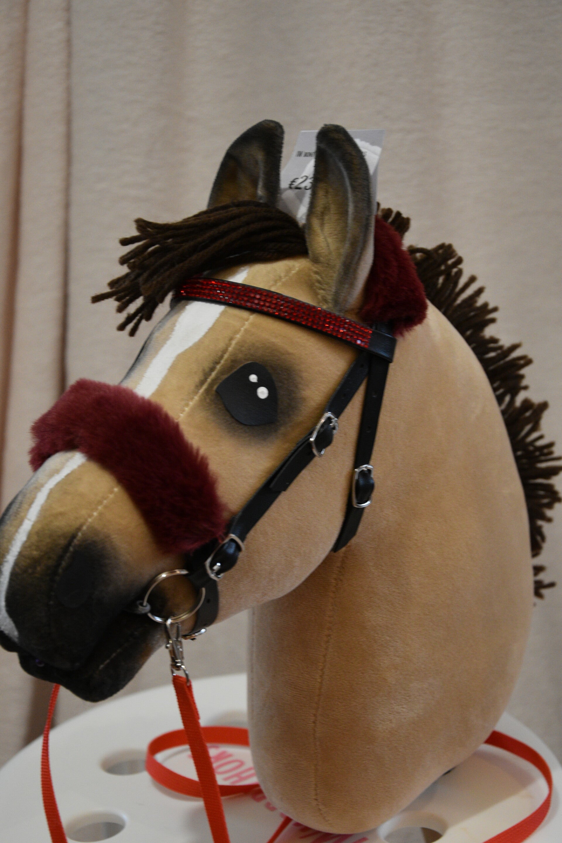 IW fur bridle deal - Bordeaux