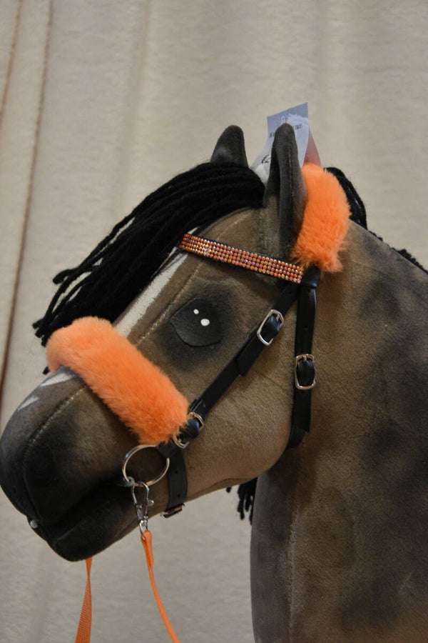 IW fur bridle deal - Orange