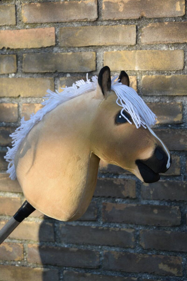 IW budgethobbyhorse size S-M 27