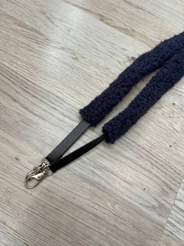 IW fur reins navy blue