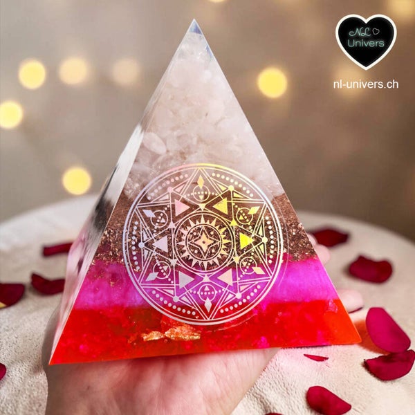 Pyramide orgonite Quartz rose avec symbole