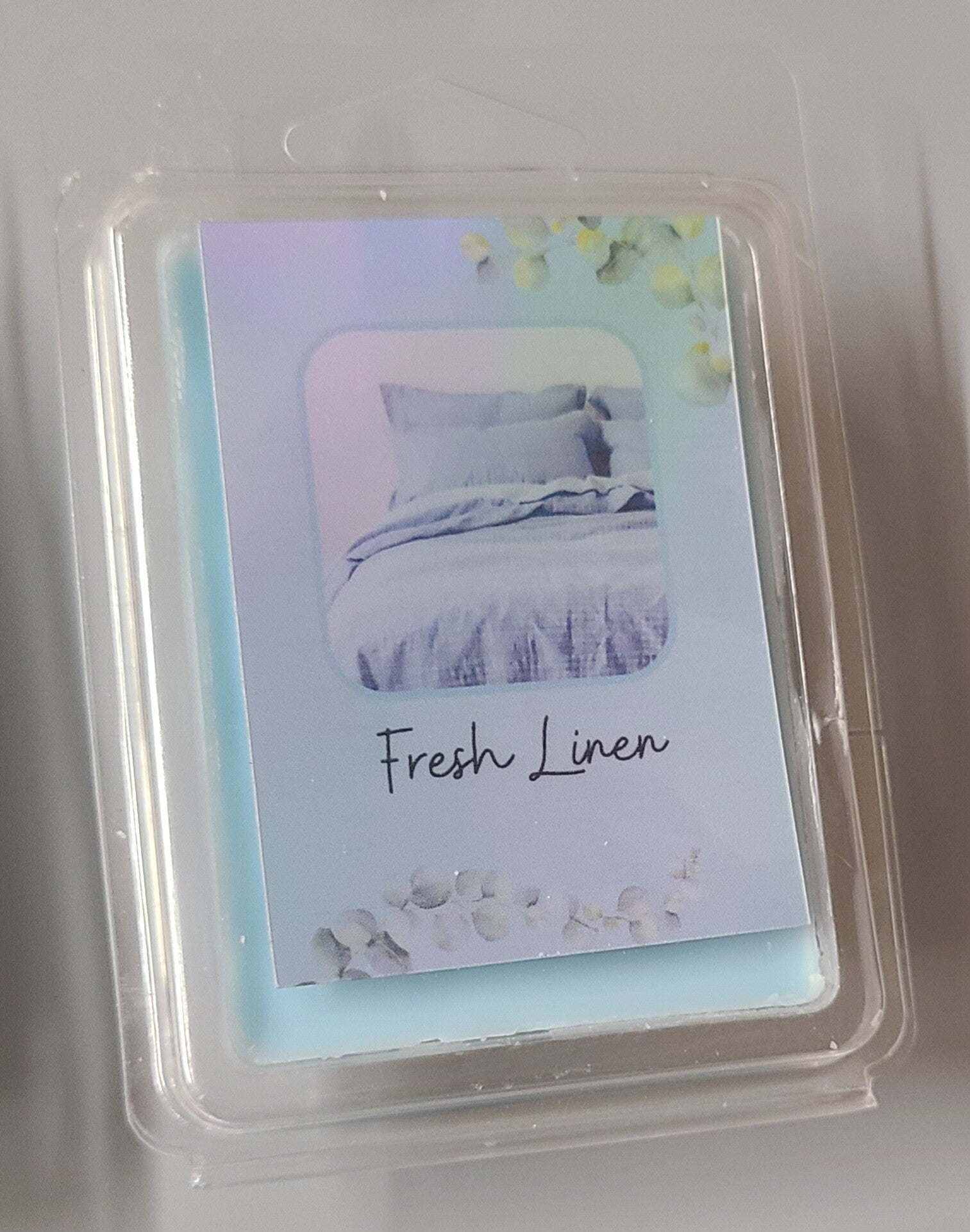 Wax Melt in a clamshell