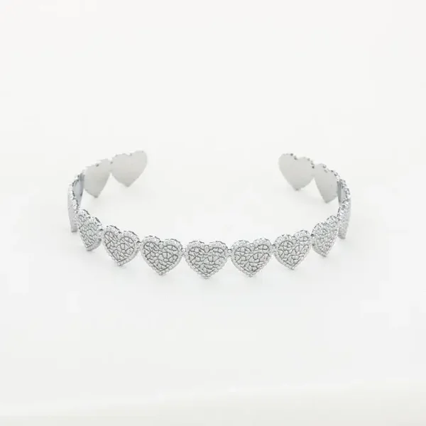 Structured heart bangle zilver