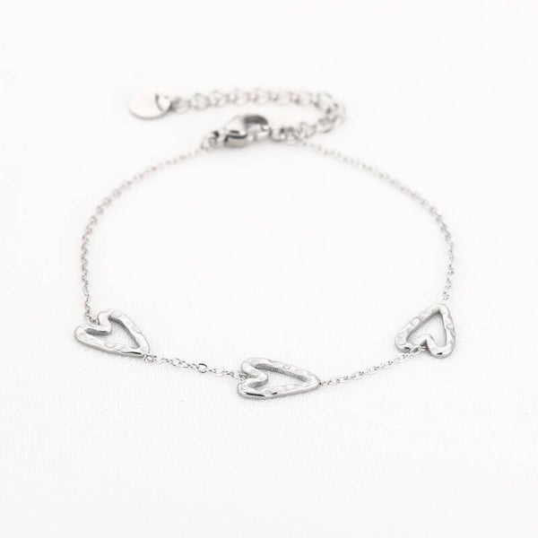 Triple hearts armband zilver
