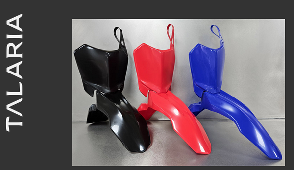 TALARIA STING KIT PLAQUE AV ET GARDE BOUE AV CROSS NOIR / ROUGE / BLEU PAS CHER