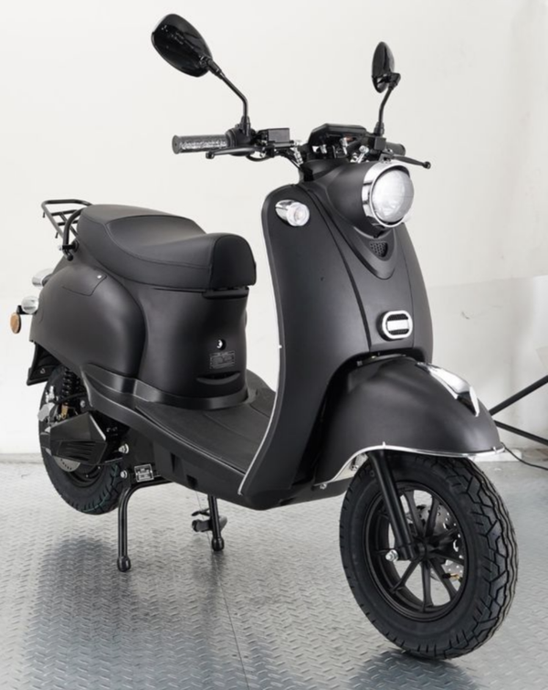SCOOTER ELECTRIQUE RETRO E VENICE PAS CHER EN STOCK  MOTO PASSION 81 À CASTRES DANS LE TARN EN OCCITANIE Nº1 EN FRANCE (Copie)