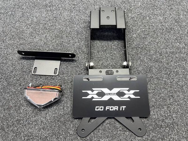 SUPPORT DE PLAQUE TALARIA XXX enduro et Talaria XXX super motard HAUT AVEC FEU ARRIERE HAUT ET SUPPORT DE FEU PAS CHER