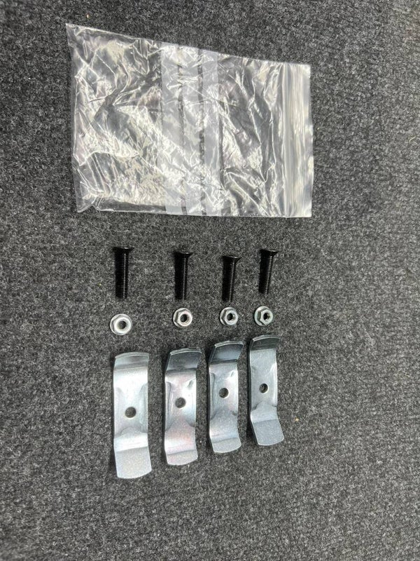 KIT FIXATION PATTES SUPPORT TOP CASE