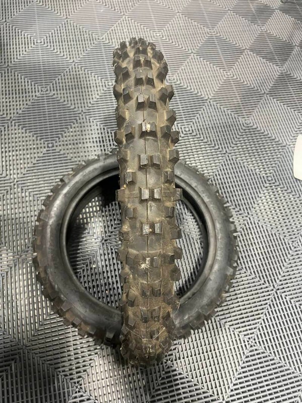 PNEU MOTO ENDURO DUNLOP D907F PAS CHER  80/100/21 HOMOLOGUÉ