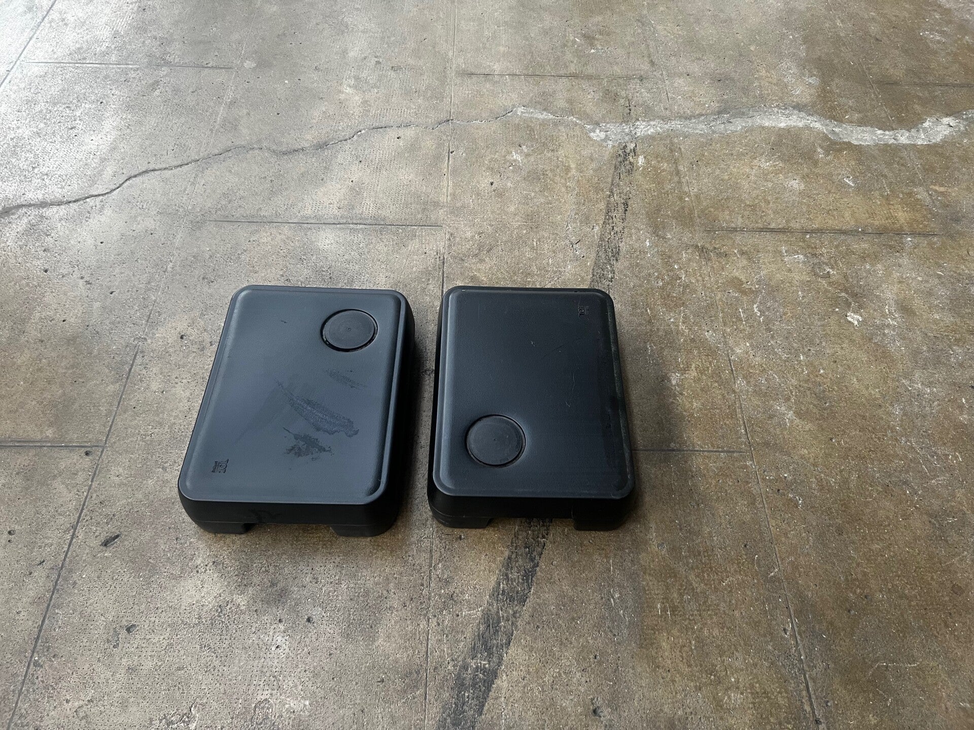 2 BALLAST SUNOLOGY DE LESTAGE 10L POUR PANNEAU SOLAIRE PLAY 2 PAS CHER
