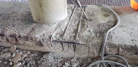 betonrot met roestbloeding